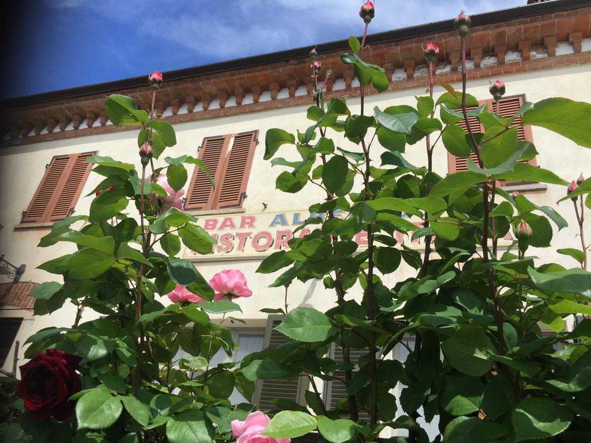 Locanda Italia سيرالونغا دو ألبا المظهر الخارجي الصورة